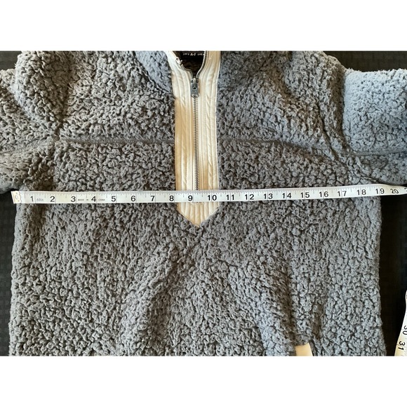 ABERCROMBIE & FITCH Soft A&F Sherpa Collection Size Medium Grey Fleece Jacket - Picture 6 of 9